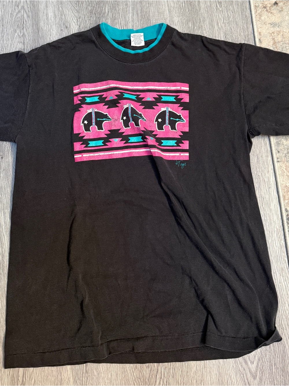 Vtg 90s Signal Bear Southwestern Native American Roll Up Sleeve T-Shirt XLarge